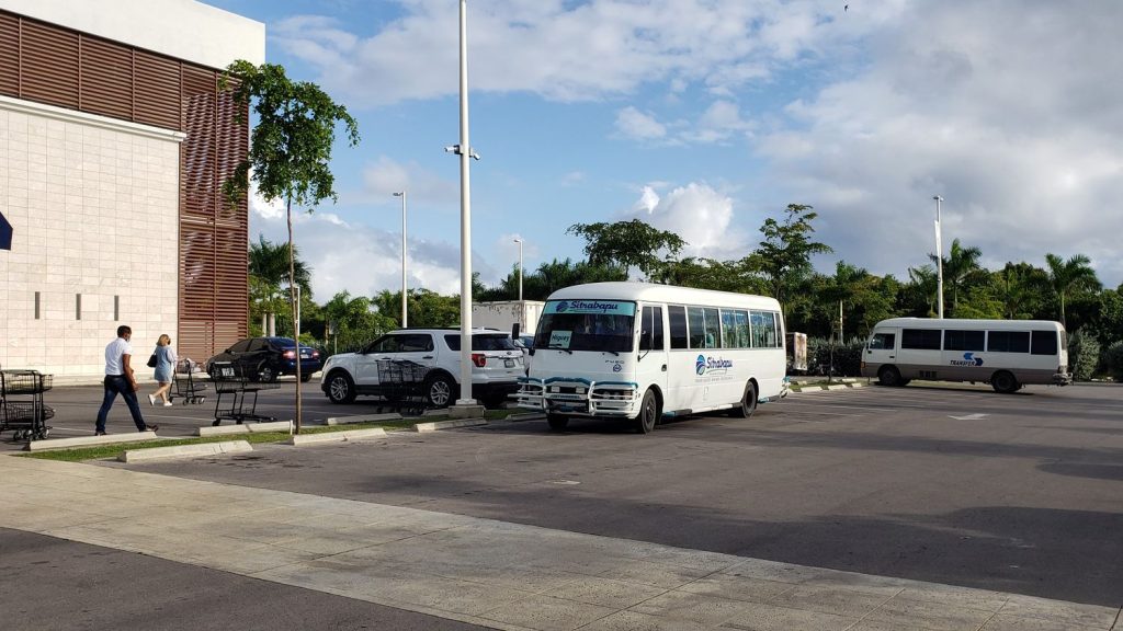 Public buses in Punta Cana